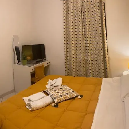 Holiday home Casa Vacanze Ramona Yellow House Coppito