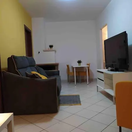 Casa Vacanze Ramona Yellow House